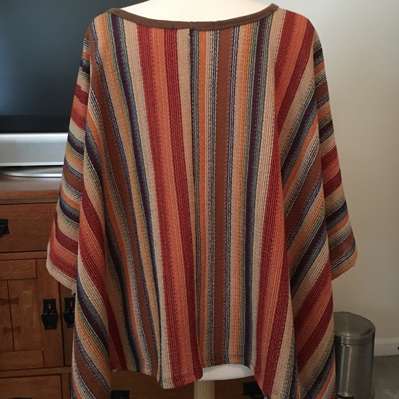 Foreign exchange poncho fall colors    OS - Picture 2 of 4